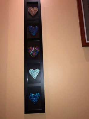 FRAMED-5 DICHRO HEARTS