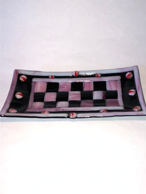 LONG PLATE-PINK AND BLACK CHECKERBOARD