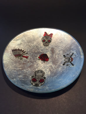 DAY OF THE DEAD-4 SKULLS AND ROSE PLATE