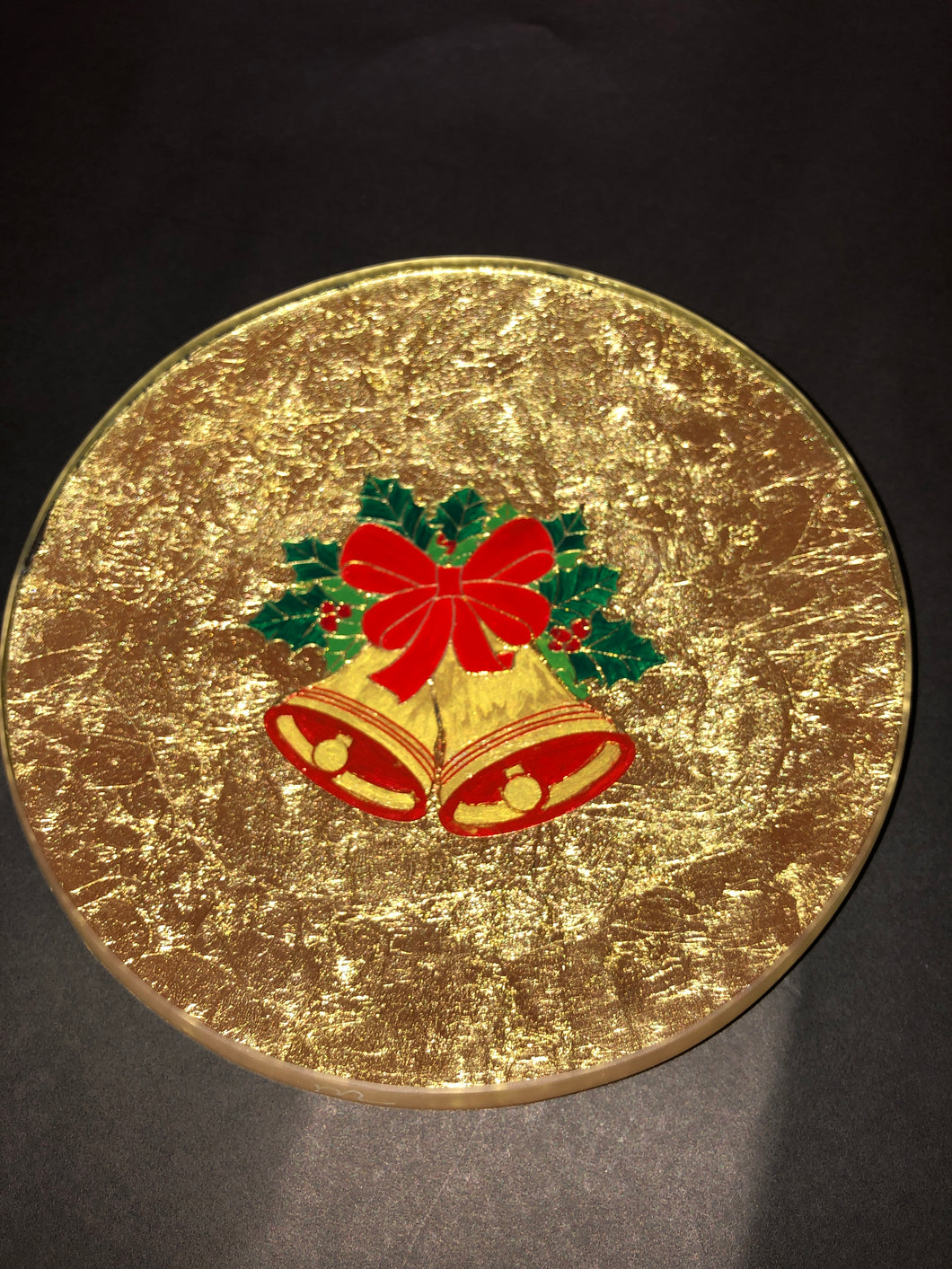 CHRISTMAS PLATE- GOLD BELLS