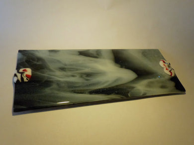 SUSHI PLATE-BLACK/WHITE AND 3 ENDS